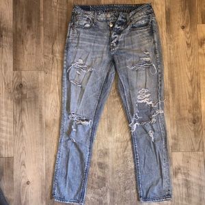 AMERICAN EAGLE - Mom Jean